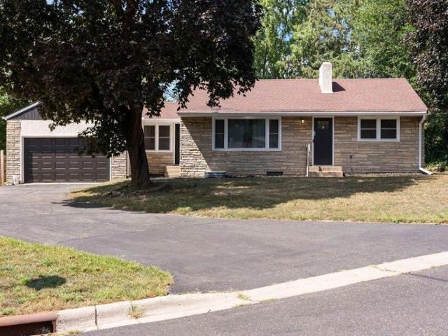 1689 Edgemont Street Maplewood MN 55117 - MLS# 7131353
