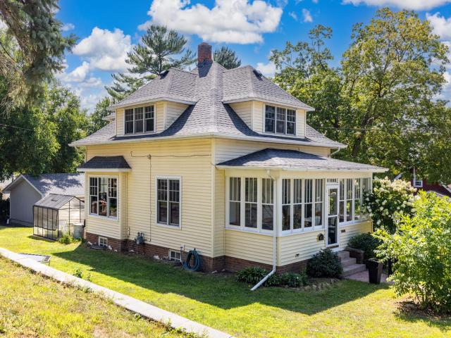 115 Mill Street E Cannon Falls MN 55009 - MLS# 7131416