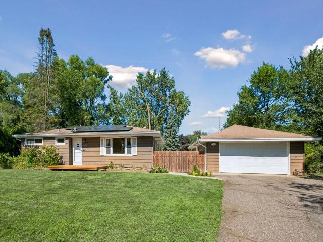 2400 W 110th Street Bloomington MN 55431 - MLS# 7131569