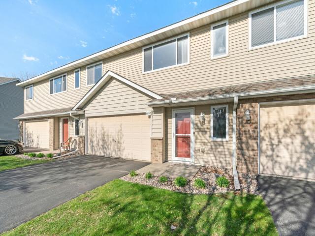 4052 Blakewood Drive Shakopee MN 55379 - MLS# 7131604