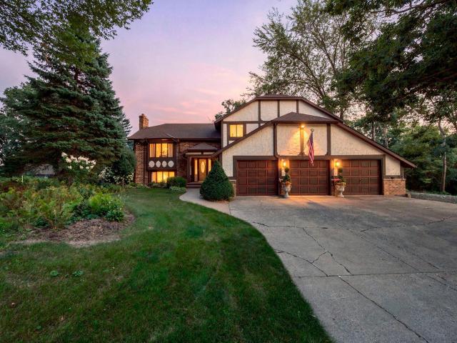 2415 Lisbon Avenue N Lake Elmo MN 55042 - MLS# 7131829