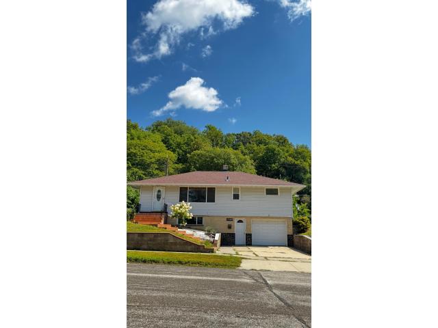 1742 3rd Avenue NE Rochester MN 55906 - MLS# 7131835