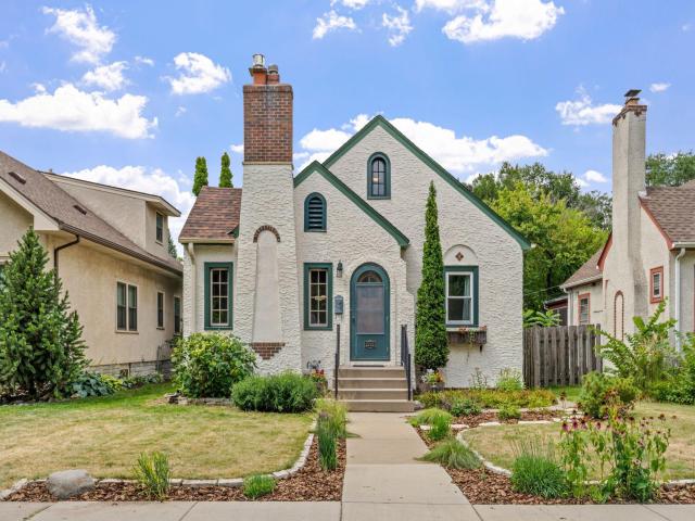 2722 Garfield Street NE Minneapolis MN 55418 - MLS# 7131855
