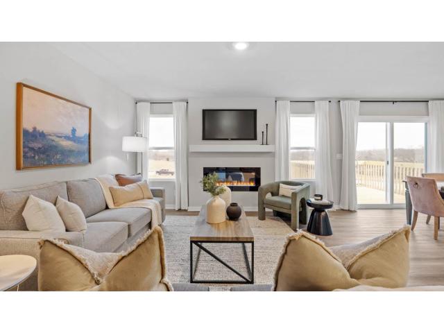 2140 Bluff Heights Drive Shakopee MN 55379 - MLS# 7131869
