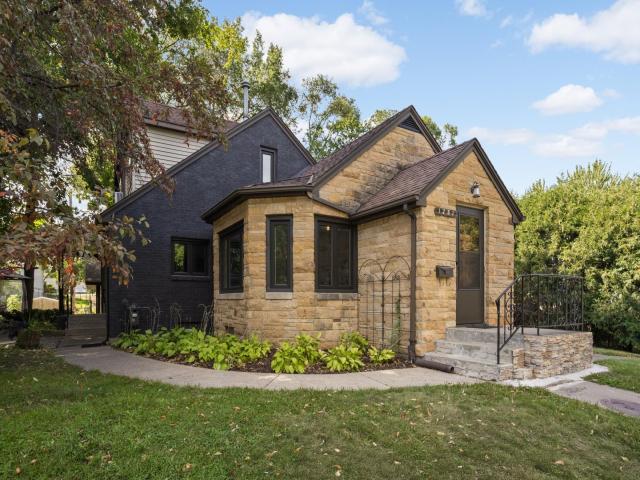 1251 Macarthur Avenue Saint Paul MN 55118 - MLS# 7131938
