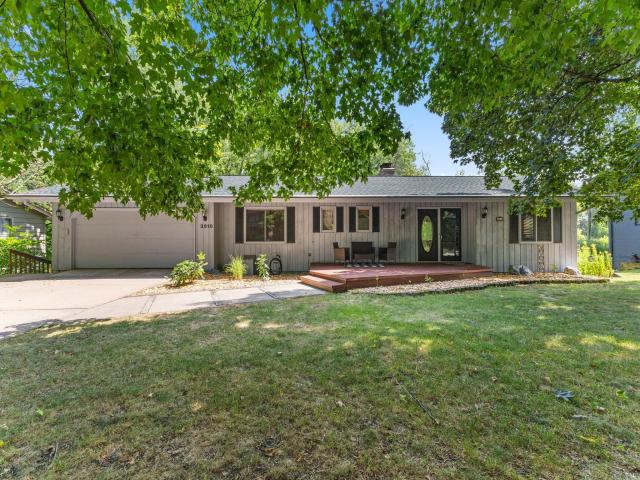 3810 Bassett Creek Drive Golden Valley MN 55422 - MLS# 7131975