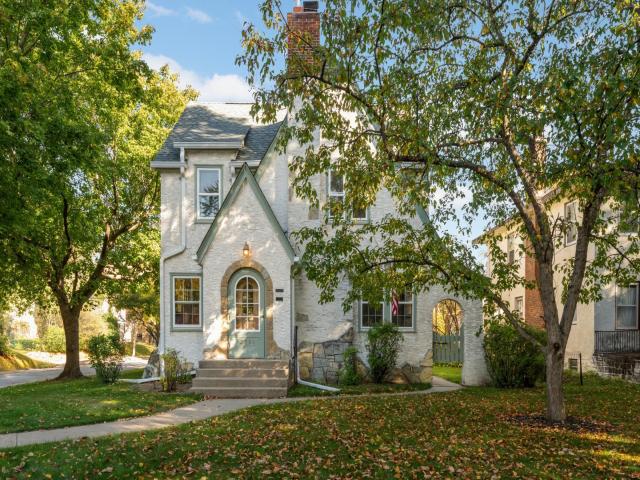 2751 Arthur Street NE Minneapolis MN 55418 - MLS# 7132229