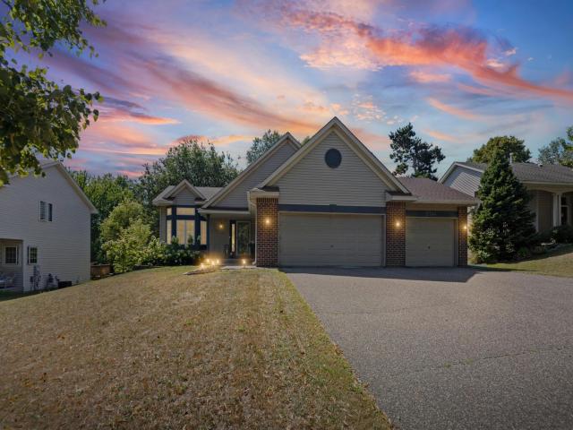 2244 Emerald Lane Saint Paul MN 55119 - MLS# 7132241