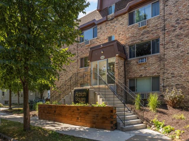 2446 Aldrich Avenue S Unit 107 Minneapolis MN 55405 - MLS# 7132250