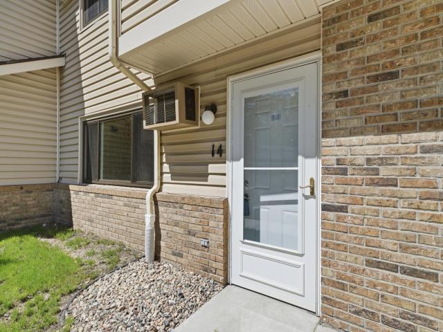 14 E 13th Street Waconia MN 55387 - MLS# 7132313