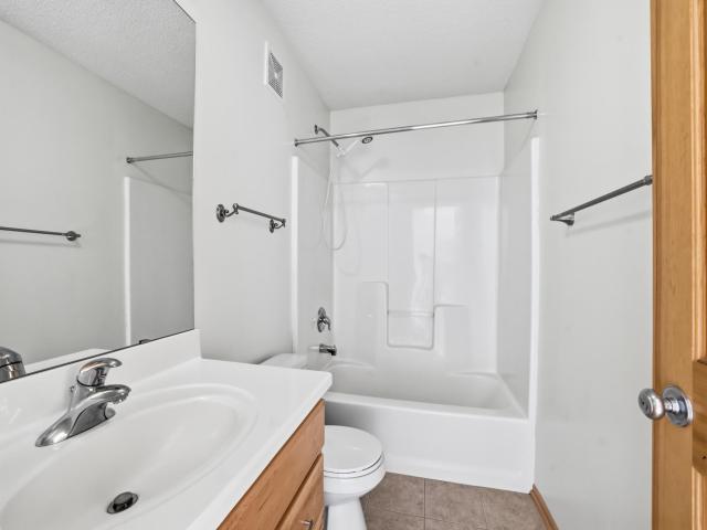 11317 Stratton Avenue Unit 100 Eden Prairie MN 55344 - MLS# 7132367