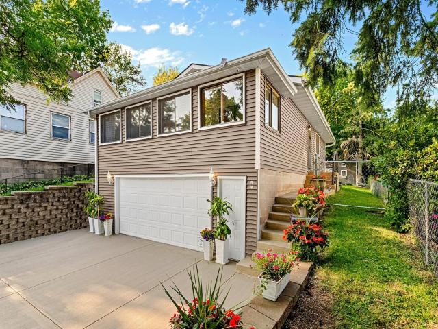 15 Wyoming Street W Saint Paul MN 55107 - MLS# 7132402