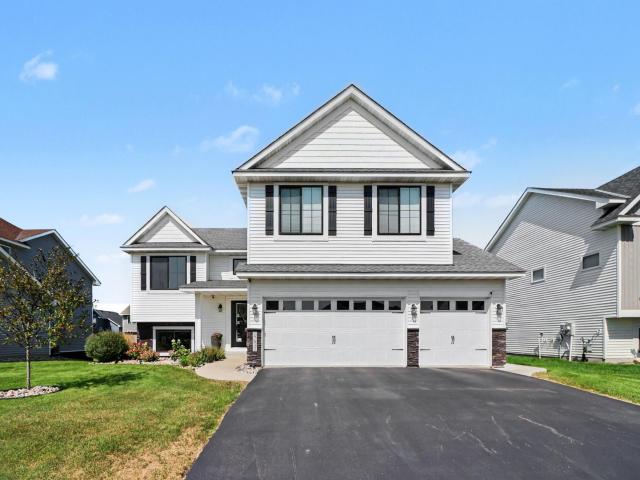 17833 Essex Lane Lakeville MN 55044 - MLS# 7132570