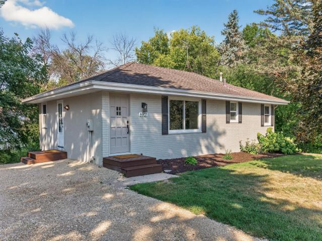 6907 Berkshire Lane N Maple Grove MN 55311 - MLS# 7132643