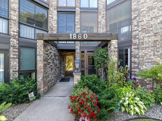 1860 Eagle Ridge Drive Unit W304 Mendota Heights MN 55118 - MLS# 7132730