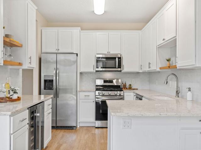 1353 White Oak Drive Chaska MN 55318 - MLS# 7132755
