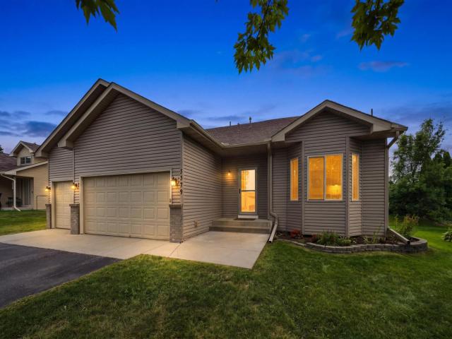 1379 Landings Lane Watertown MN 55388 - MLS# 7132944