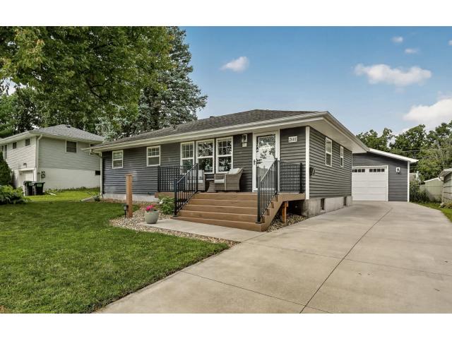 2601 15th Avenue NW Rochester MN 55901 - MLS# 7132945