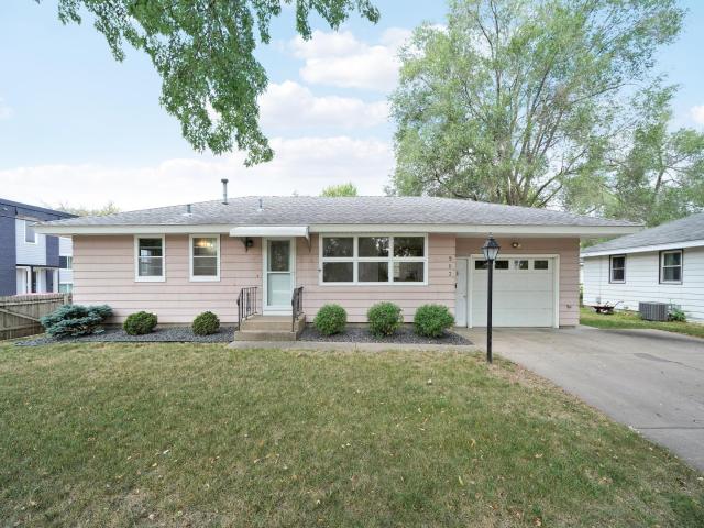 903 Parallel Street Chaska MN 55318 - MLS# 7133039