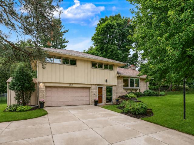 4717 Glenwood Avenue Golden Valley MN 55422 - MLS# 7133261