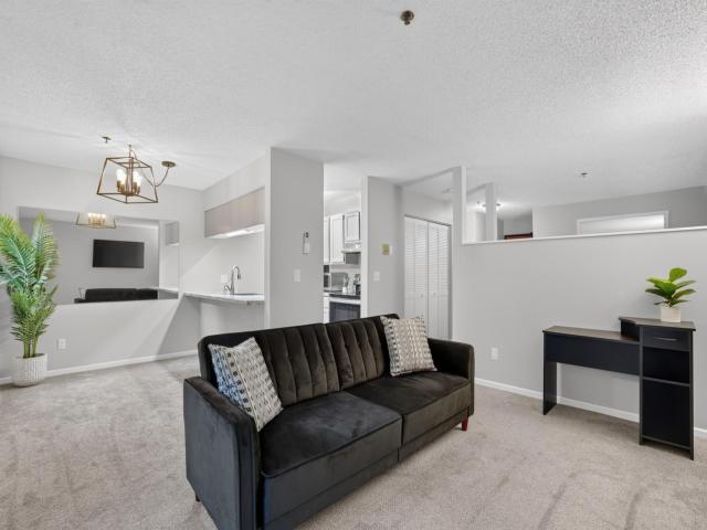 2170 Ridge Drive Unit 14 Saint Louis Park MN 55416 - MLS# 7133335
