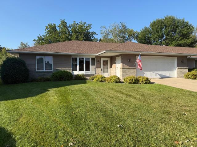 217 Green Lea Lane Albert Lea MN 56007 - MLS# 7133504