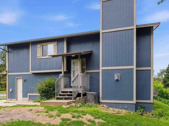 4250 Thornhill Lane Vadnais Heights MN 55127 - MLS# 7134217