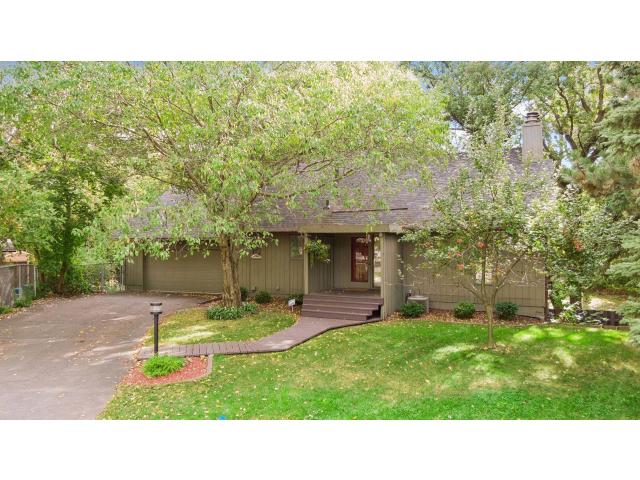3921 Woodview Court Vadnais Heights MN 55127 - MLS# 7134524