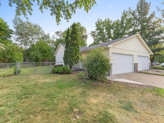 2163 109th Lane NW Coon Rapids MN 55433 - MLS# 7134618