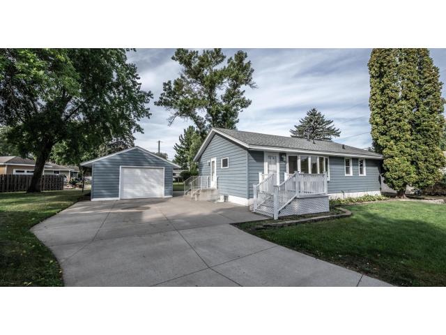 1202 Sunnyside Drive Farmington MN 55024 - MLS# 7134632