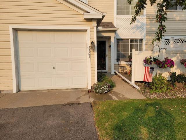 1833 Southcross Drive W Unit 2202 Burnsville MN 55306 - MLS# 7134761