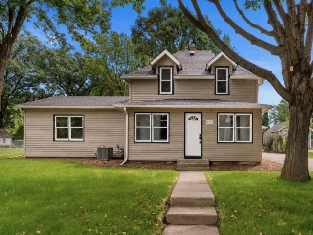 907 Willow Street S Faribault MN 55021 - MLS# 7134853