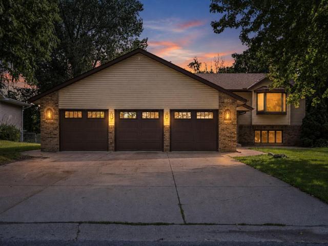 1242 Aldrich Way Faribault MN 55021 - MLS# 7134885