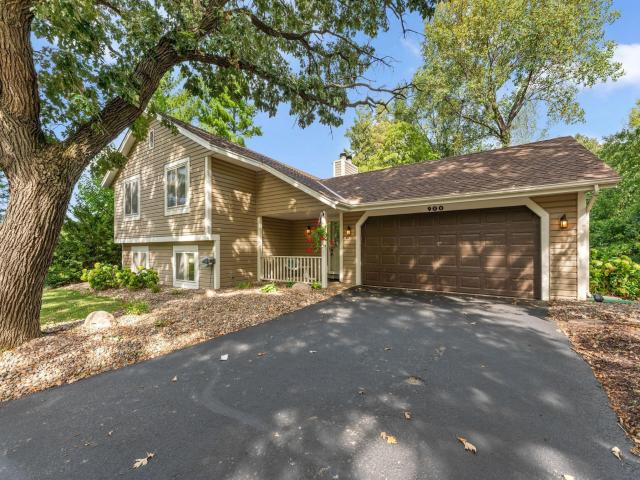 900 Lacota Lane Burnsville MN 55337 - MLS# 7134994