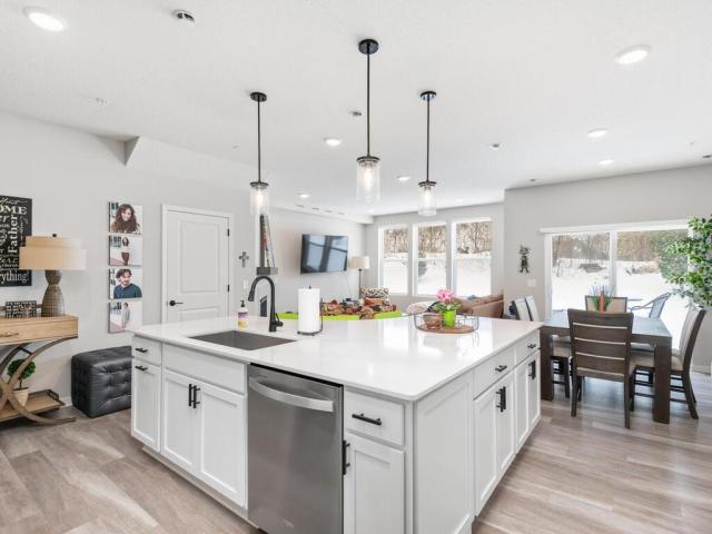 4876 Avery Court Eagan MN 55123 - MLS# 7135000