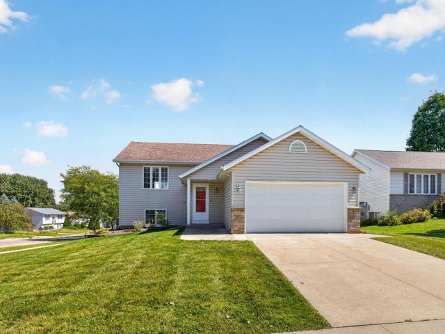 4639 Manor Park Drive NW Rochester MN 55901 - MLS# 7135073