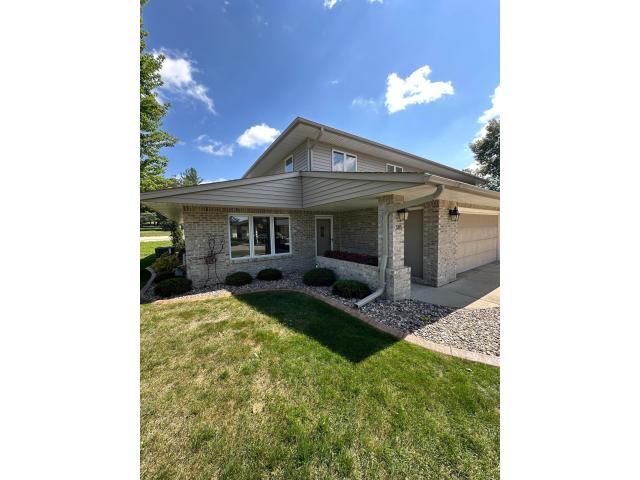 305 Salem Point Drive SW Rochester MN 55902 - MLS# 7135189