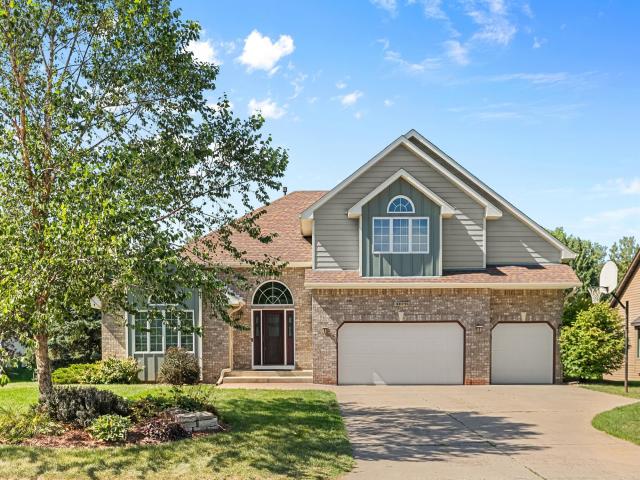 11862 Isanti Street NE Blaine MN 55449 - MLS# 7135244