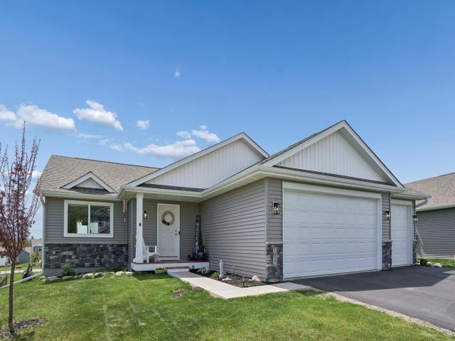 1052 Butternut Lane Watertown MN 55388 - MLS# 7135388