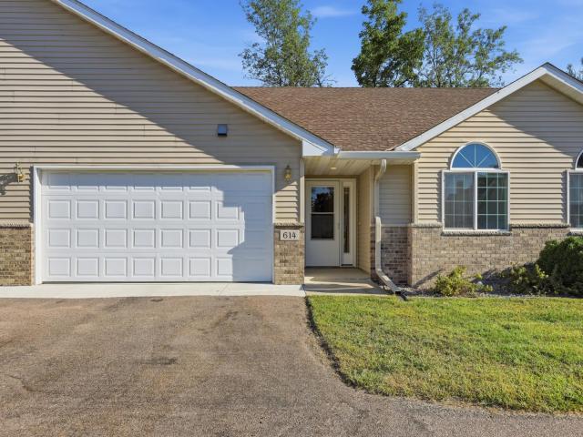 614 Golden Gate Lane Winsted MN 55395 - MLS# 7135488