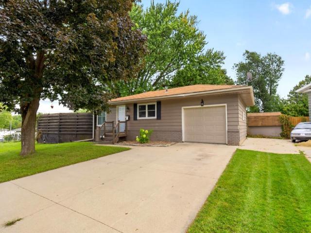 402 Sunset Court NE Stewartville MN 55976 - MLS# 7135708