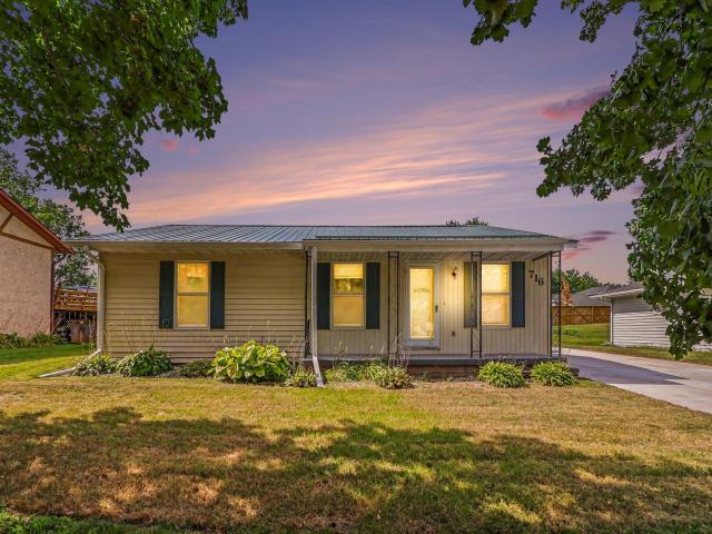 716 Conliffe Avenue SW Faribault MN 55021 - MLS# 7136009
