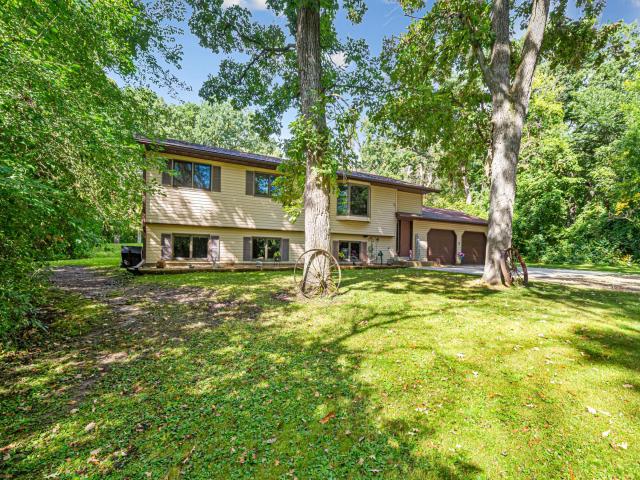 13850 Fox Lake Trail Faribault MN 55021 - MLS# 7136037