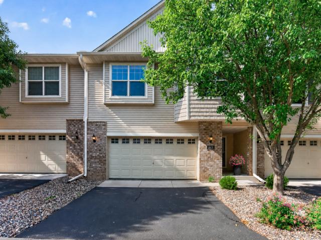 11631 Prospect Curve Woodbury MN 55129 - MLS# 7136062