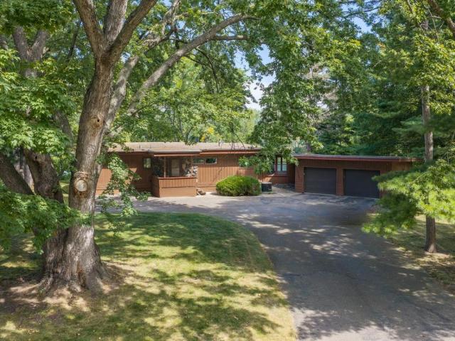 16740 S Shore Lane Eden Prairie MN 55346 - MLS# 7136063