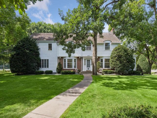 830 Edgemoor Drive Hopkins MN 55305 - MLS# 7136153