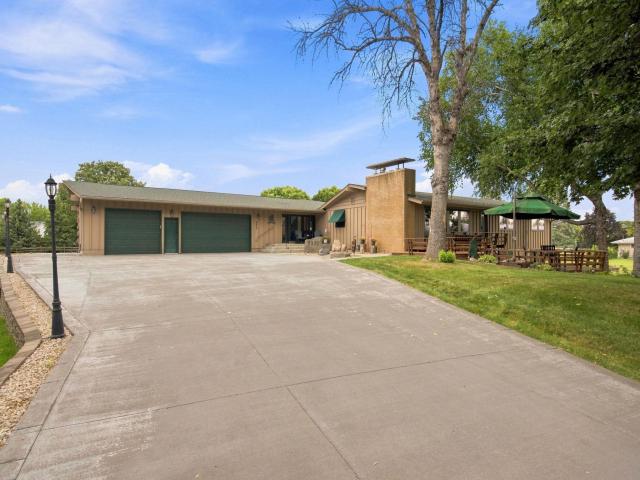 9272 Rosewood Lane N Maple Grove MN 55369 - MLS# 7136354