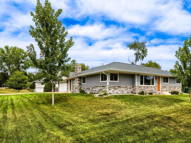 227 Dawn Avenue Shoreview MN 55126 - MLS# 7136581