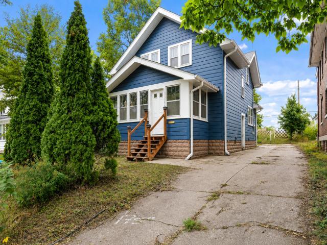 1024 Western Avenue N Saint Paul MN 55117 - MLS# 7136646
