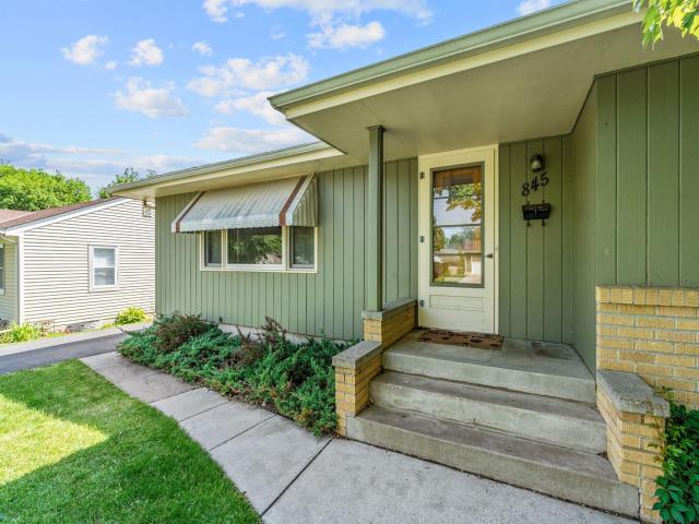 845 Spencer Street S Shakopee MN 55379